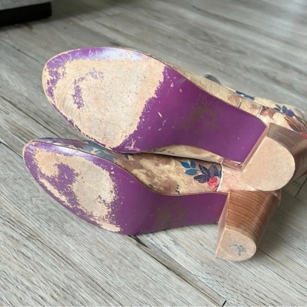 Rare Find Handmade Goka Floral Boot - Picture 3 of 5